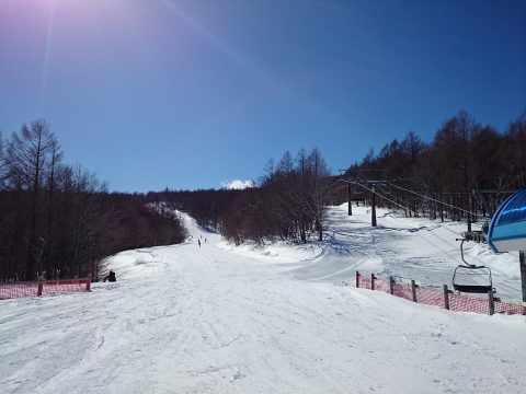 グランディ羽鳥湖　スノボー　ゲレンデ　快晴